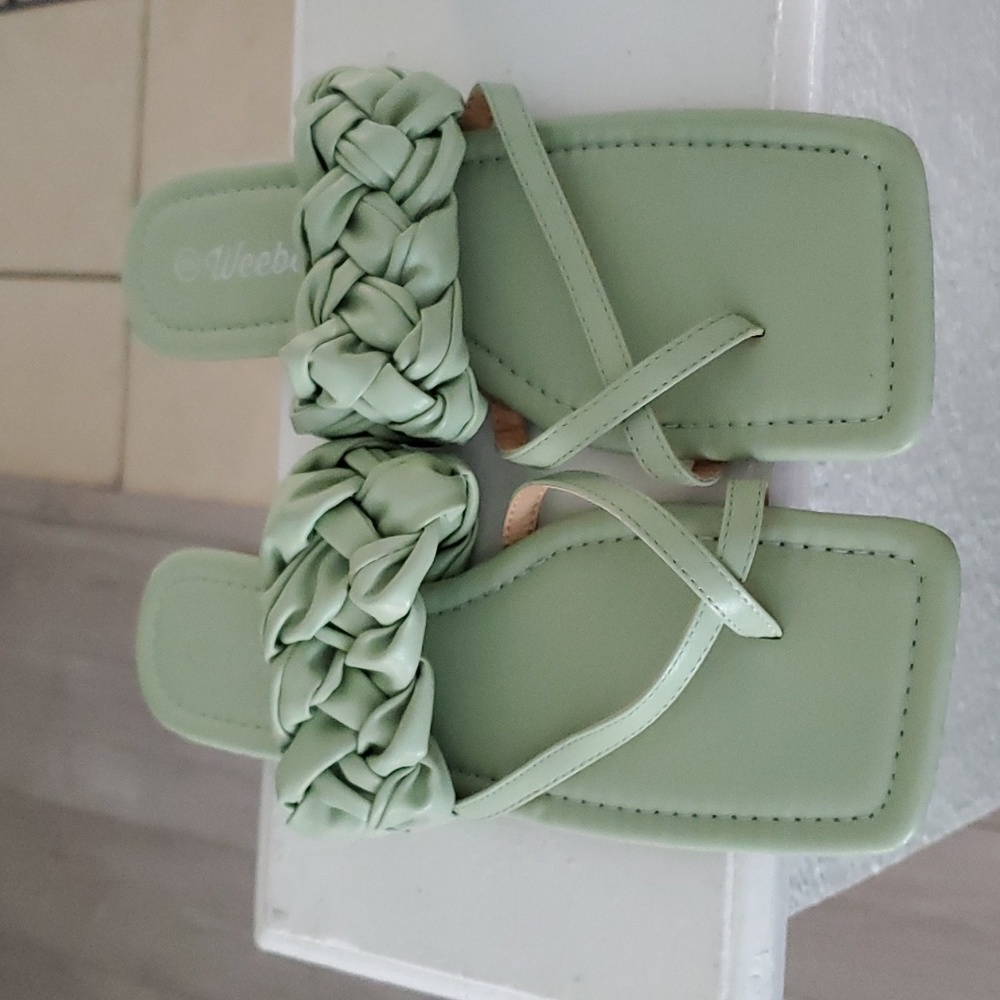 Sandals - Picture 4 of 5